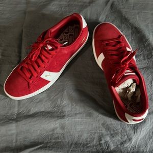 Men’s suede puma sneakers